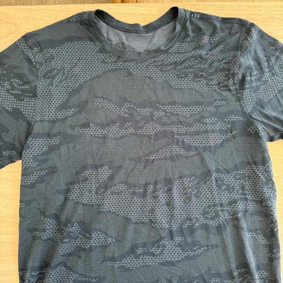 Lululemon Metal Vent Tech Short-Sleeve Shirt - Picture 5 of 5